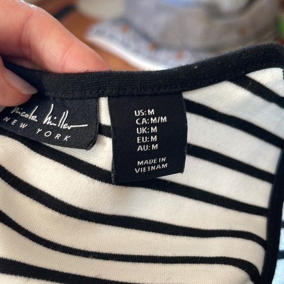 Nicole Miller Dress ~Size Medium - Picture 3 of 3